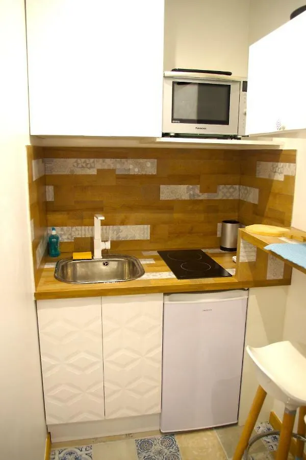 Le Poissonniere Apartment Paris France