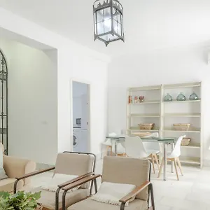 https://apartamento-independiente-en-playa-de-regla.es-andalucia.com
